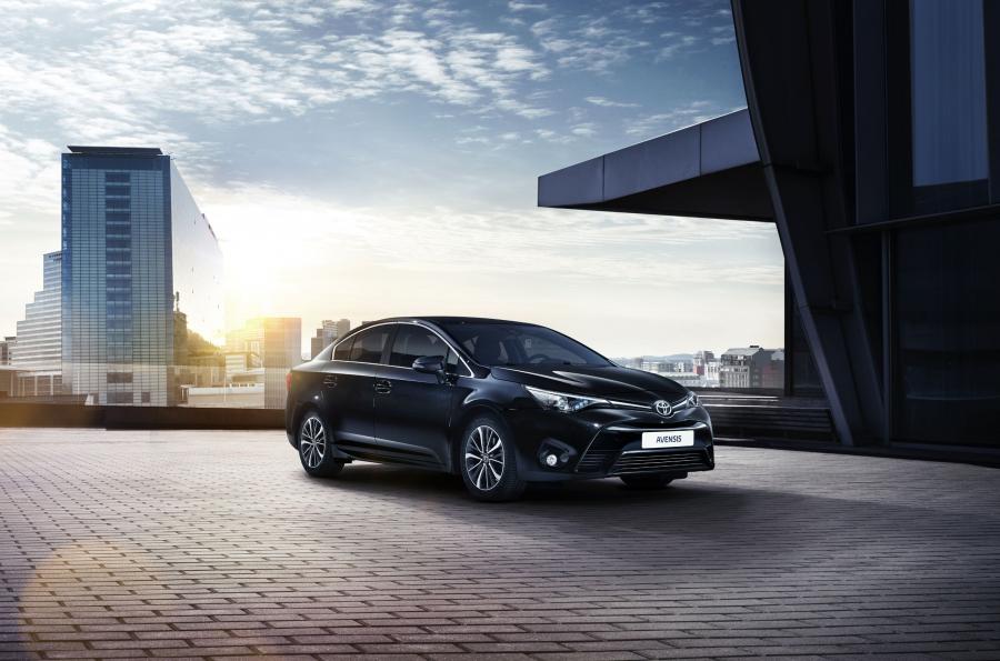  Toyota Avensis Sedan (T270) 2015 года  (фото 7 из 34)